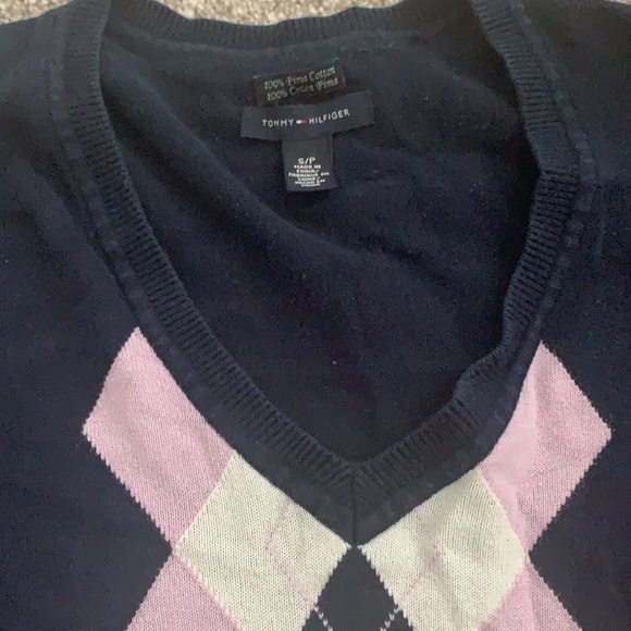 Tommy Hilfiger Argyle V-neck Sweater - Picture 2 of 3